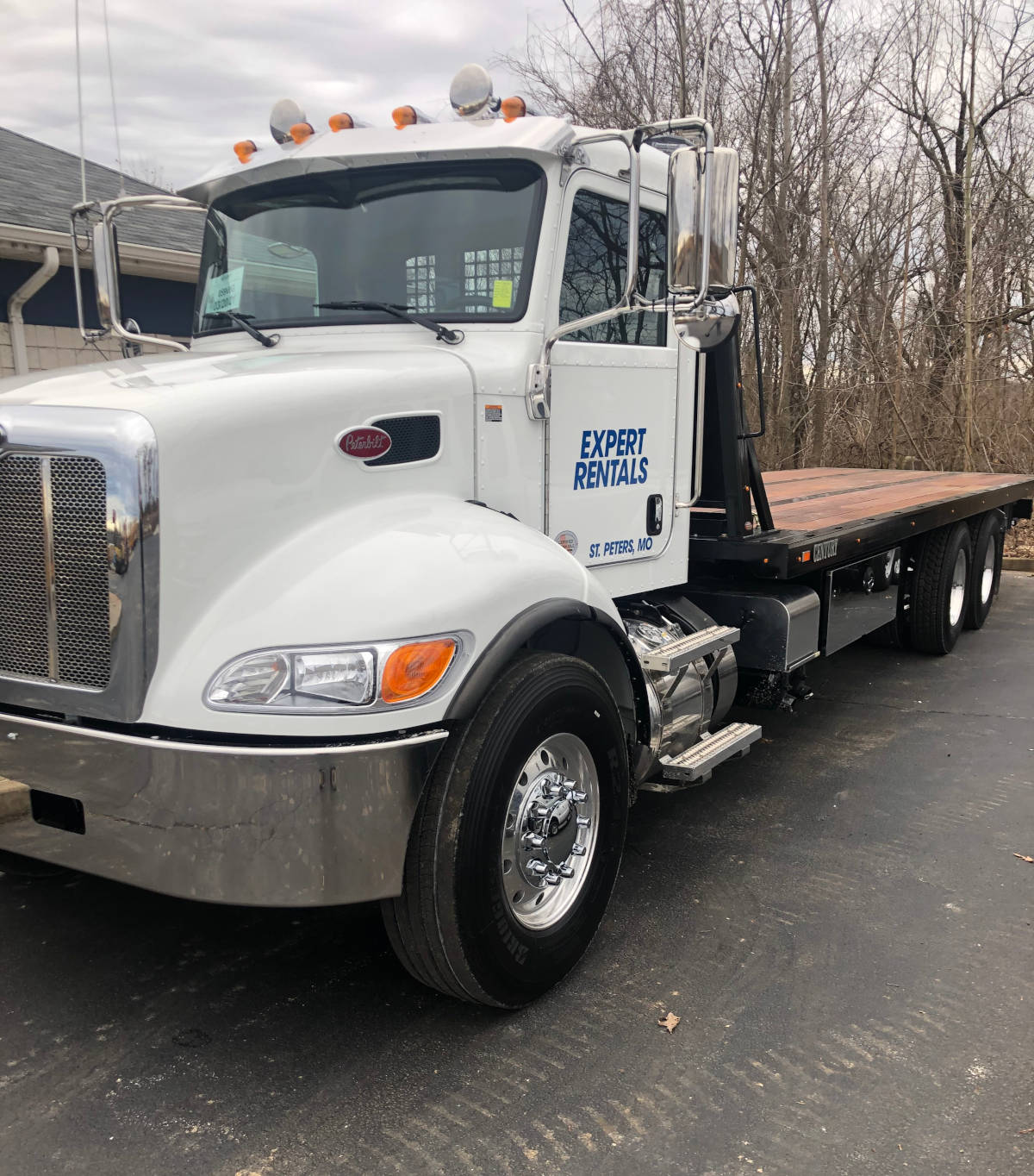 Expert Rentals Delivery Service throughout Missouri and Illinois